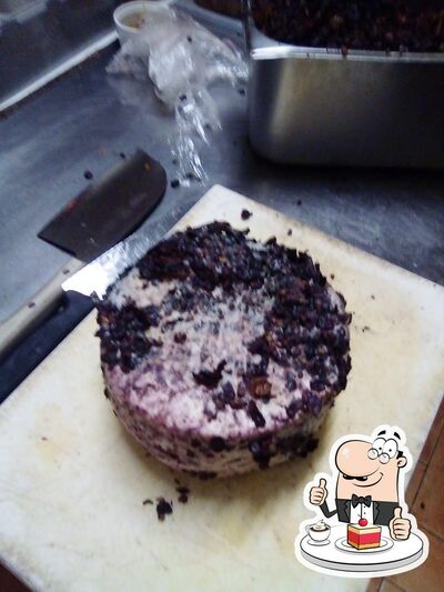 Non scordarti di ordinare un dessert al ristorante con griglia I ribelli di campagna
