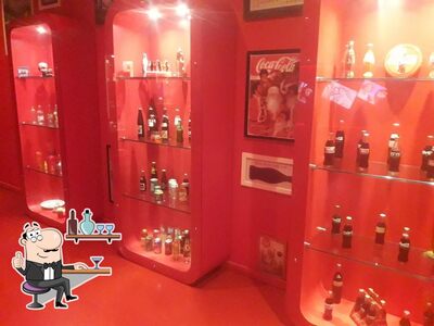 Veja imagens do interior do Bar do RATINHO