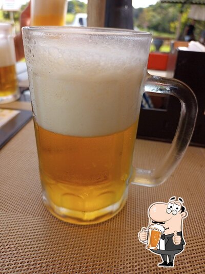 Você pode tomar uma tulipa de cerveja leve ou escura