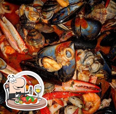 Prova la cucina di mare al ristorante Fuori casello
