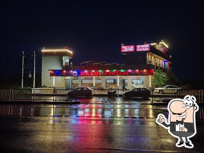 Check out how Handi Restaurant looks outside