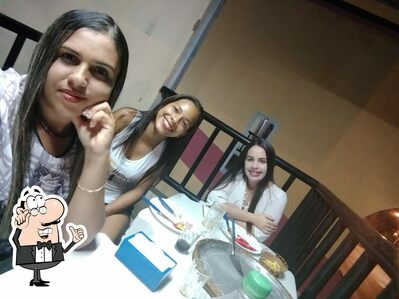 O interior do Pizzaria Popular