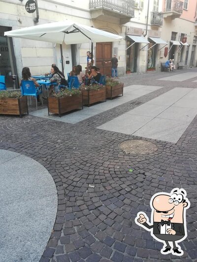 La parte esterna è una caratteristica importante di Corner Bar