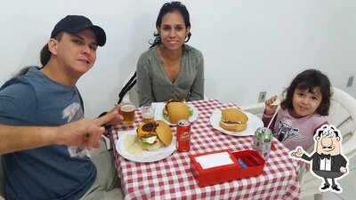Veja imagens do interior do Bread & Burger Cuiabazinho MT