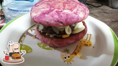 Delicie-se com um hambúrguer no Rancho do Gaúcho