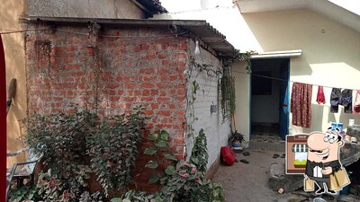 Take a look at the outside area of Jaiswal hotel