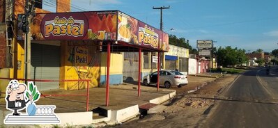 O exterior do Canto Pastel E caldos