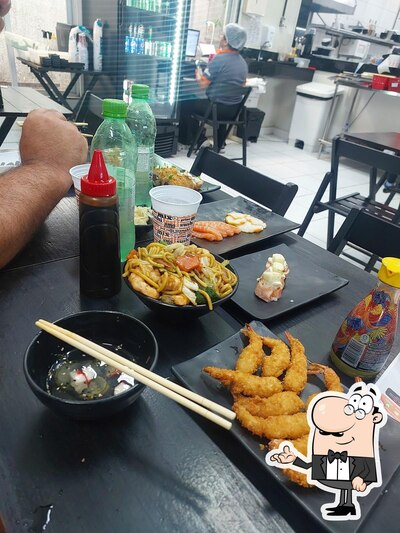 Sente em uma das mesas no Sushi Boulevard Ananindeua
