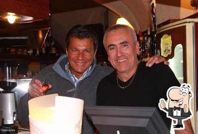 Goditi qualcosa da bere al ristorante Bacicadda
