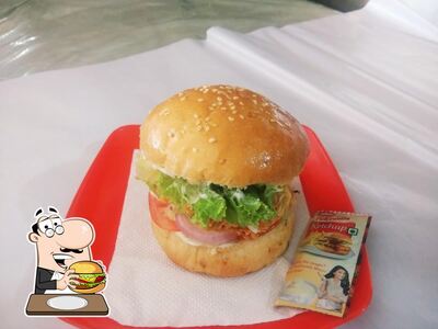 Mom's Cafe’s burgers will suit different tastes