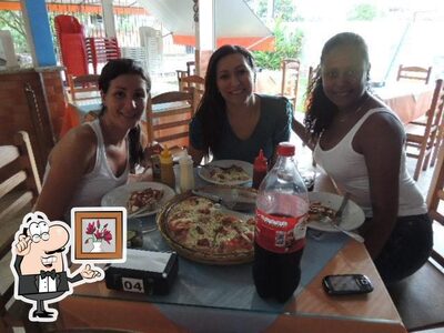 O interior do C e L - Lanchonete e Pizzaria
