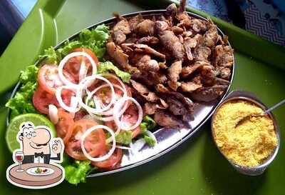 Comida em Bar do Mago