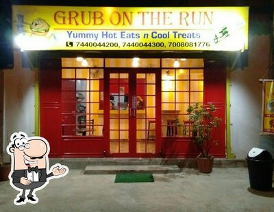 Grub On The Run photo