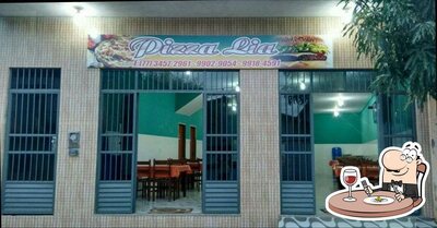 Comida em Pizza Lia