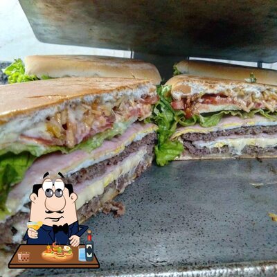 Peça um sanduíche no Millenium Lanches e Pizzas