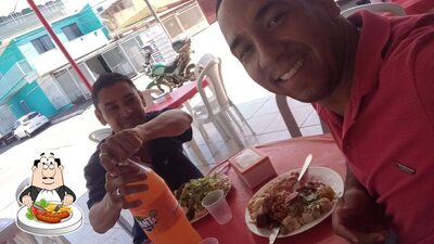 Comida em Tia Neide