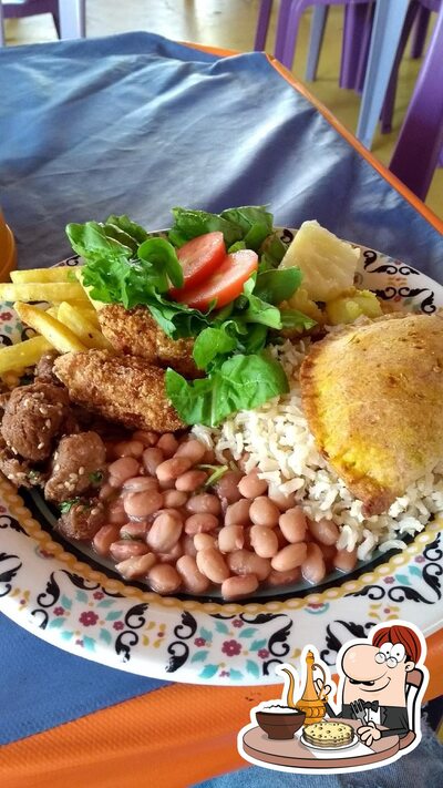 Comida em Samosaria Hare