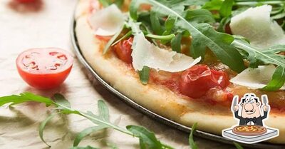 Ordina tra le molte varianti di pizza