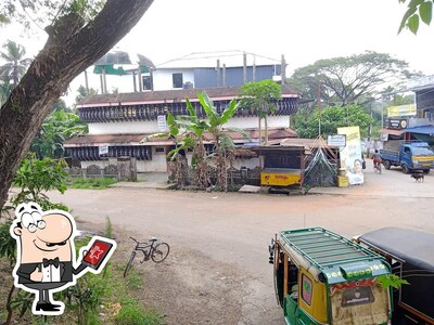 The outside area is an important feature of Kotaram Toddy Shop