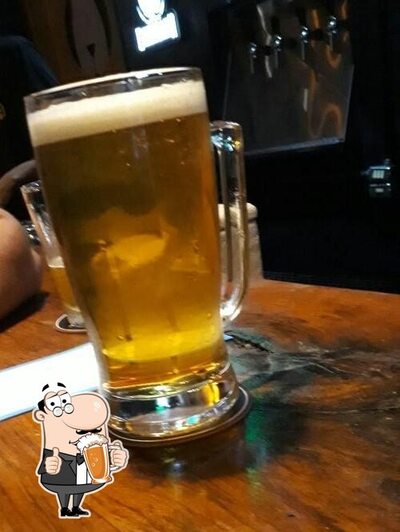 Peça um copo de cerveja leve ou escura