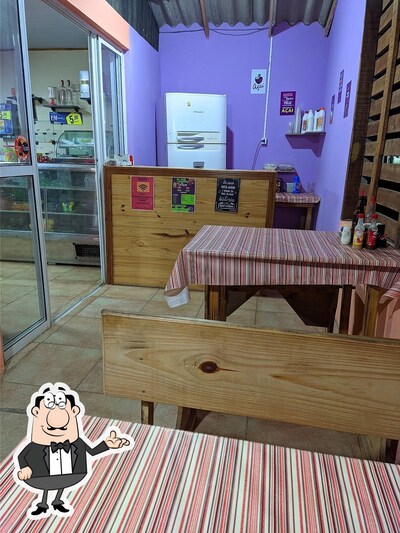 Veja imagens do interior do Da rose lancheira
