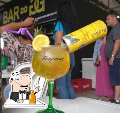 Desfrute de uma bebida no Bar do GG
