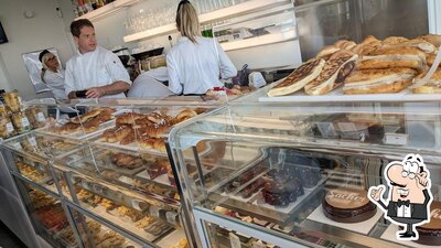 Siediti a un tavolo di Pasticceria Beverara