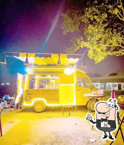 You can get some fresh air outside Dosa Wallah