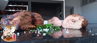 Dê uma olhada na gama de pratos de carne