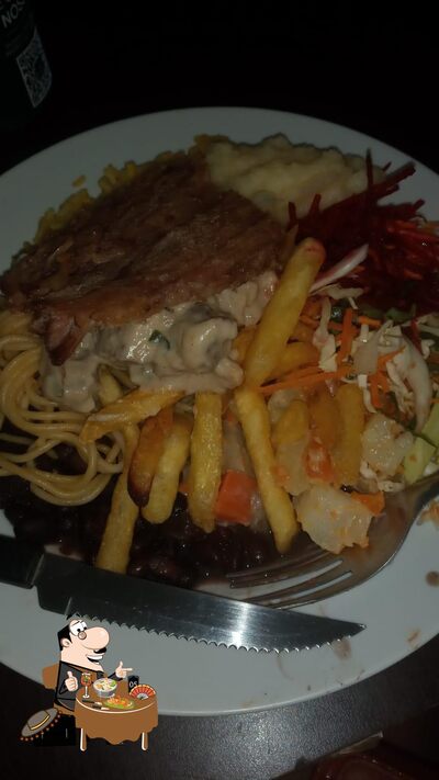 Platos en Restaurante Altas Horas