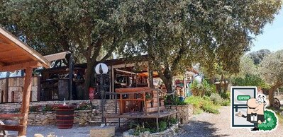 Guarda gli esterni di Orlandin,grill-beach bar