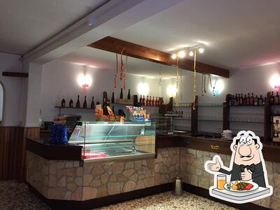 Cibo al Bar Centrale Salgareda