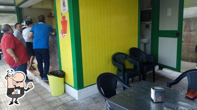 Siediti a un tavolo di Chiosco Bar Ritrovo Smedile