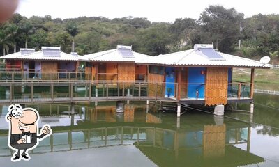 O exterior do Petisqueira Rapa De Angú