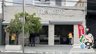 Desfrute da vista da área externa do Frangots Rotisseria - Matriz