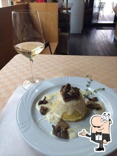 Gli interni di Enoteca Garibaldi