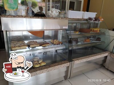 Comida em Panificadora Predileta