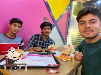 MBA Chai wala Govardhan photo