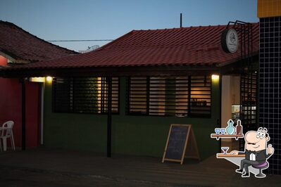 O interior do Cafe Aroma & Sabor