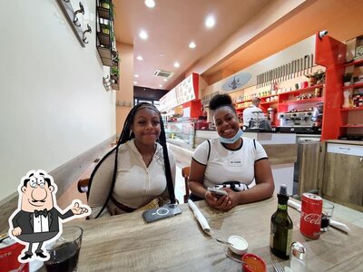 Dai un'occhiata agli interni di Turkish Ristorante - Kebap Pizza Grill