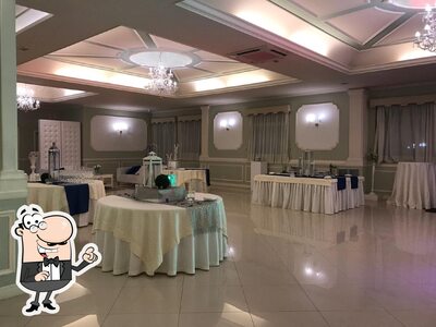 Dai un'occhiata agli interni di Villa Athena