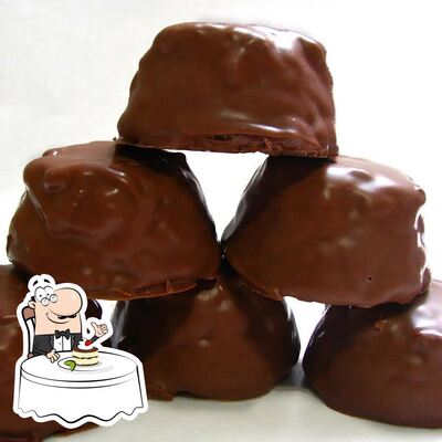 FiO de OvOs serve uma seleção de pratos doces