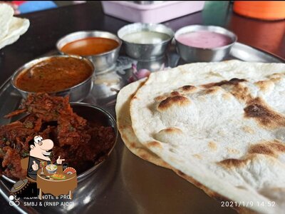 Food at Shri Swami Samarth