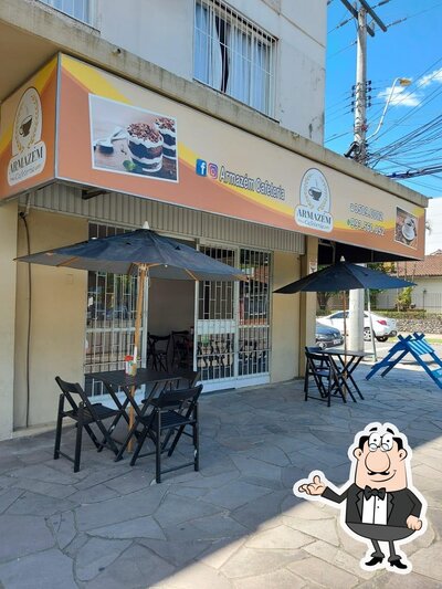 Veja imagens do interior do Armazém Cafeteria
