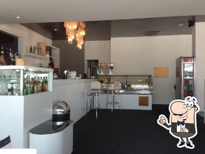 Dai un'occhiata agli interni di Ceccarini Cafè