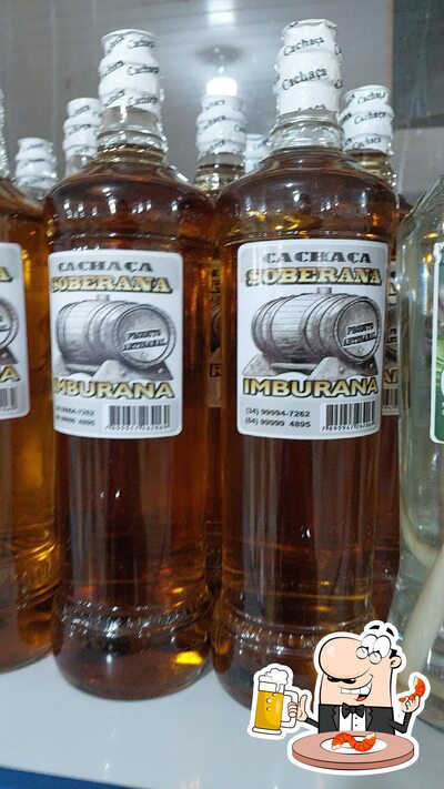 Desfute uma tulipa de cerveja leve ou escura