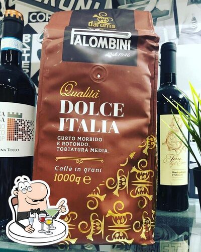 Scegli liquori e drink o cocktail alcolici