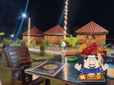 Meals at Hotel Ananyaa हॉटेल अनन्या