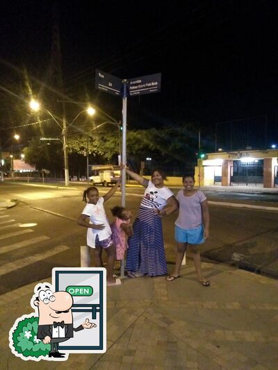 Você pode espairecer no na área externa do Bar do Branco