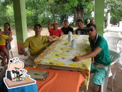 Comida em Bar e Restaurante Andarai